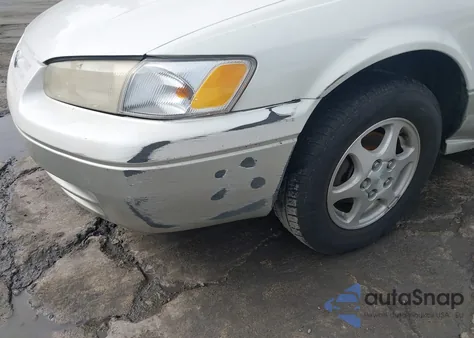 1999 Toyota Camry Le from USA, damaged, VIN JT2BG22K1X0361593